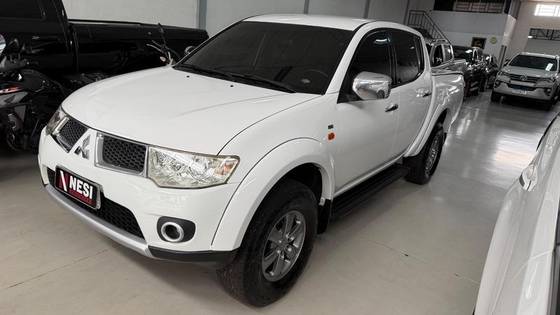 MITSUBISHI L200 TRITON 3.2 HPE 4X4 CD 16V TURBO INTERCOOLER DIESEL 4P AUTOMÁTICO MITSUBISHI L200 TRITON 3.2 HPE 4X4 CD 16V TURBO INTERCOOLER DIESEL 4P AUTOMÁTICO